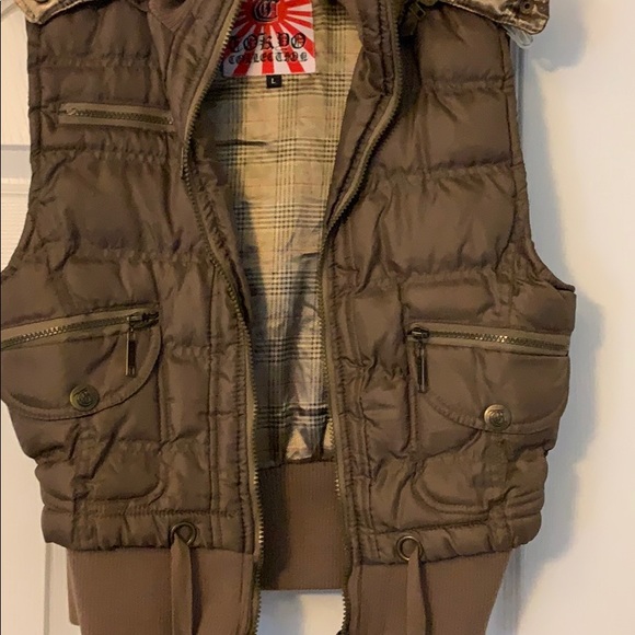 Girls puff vest NWOT - Picture 2 of 5